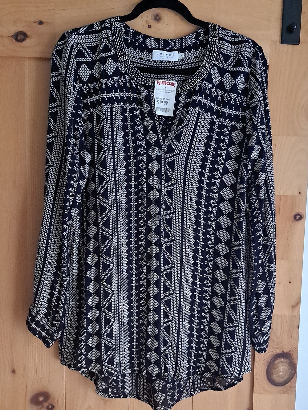 Velvet By Graham & Spencer. Tribal Print Top/Tunic. Black And Cream. Medium